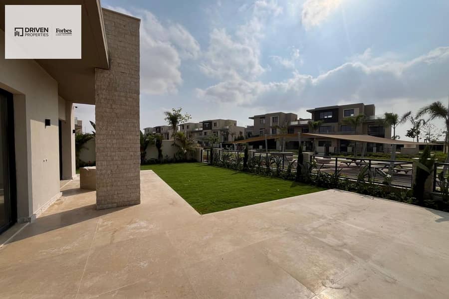 11 Db4pqDEHLVwP4Gif65FTHVgcMK0joflxjY8aEXLb. jpg