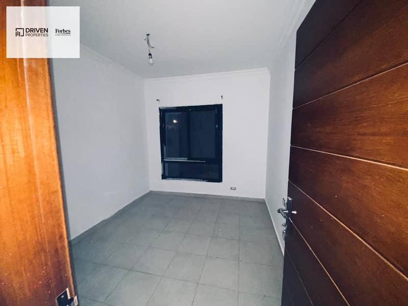 8 ff6fbc95-25f2-48b9-8011-a1d92b146e15. jpeg