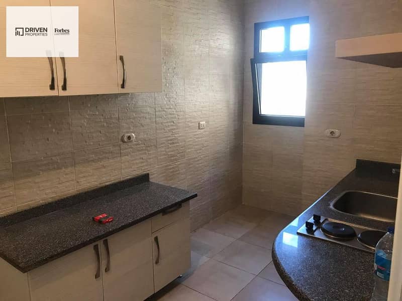 7 5bd09340-def4-46cc-858a-0cfd9f491b8d. jpeg