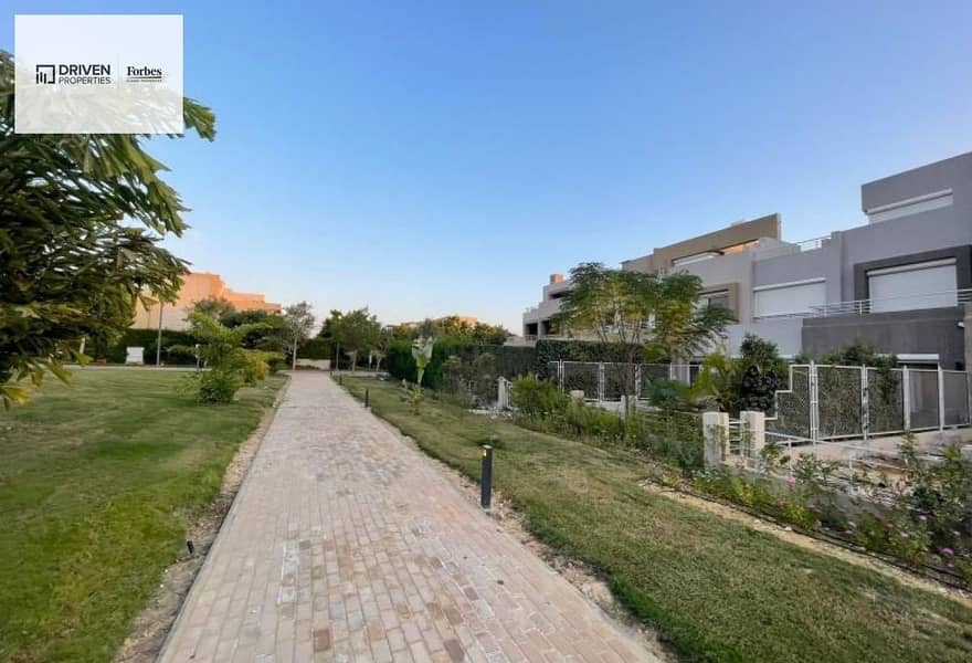 2 5fa37a5c-457d-4b97-8451-c995471c18ba. jpg