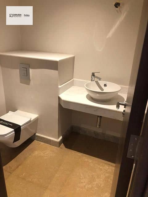 10 zed west - zed towers (39). jpg