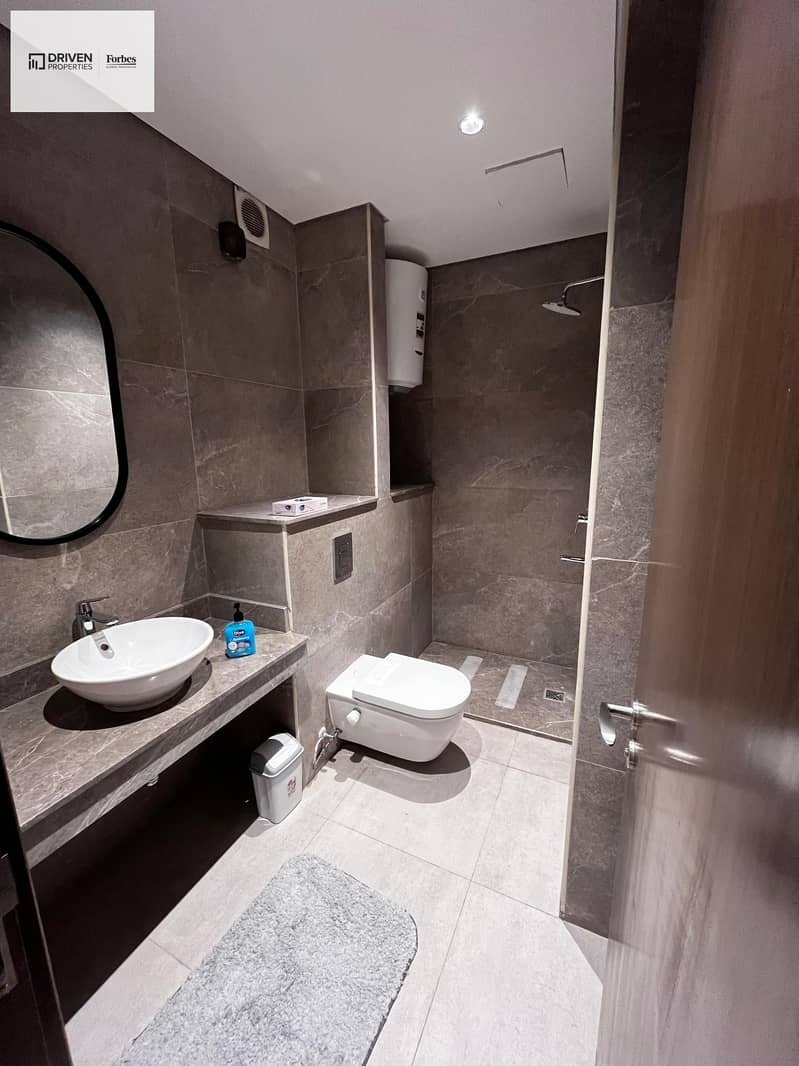 18 f4742179-4c3c-454c-a6d2-e7050f72738f. jfif. jpg