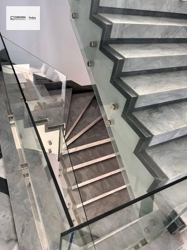 10 WhatsApp Image 2025-10-19 at 4.13. 31 PM. jpg