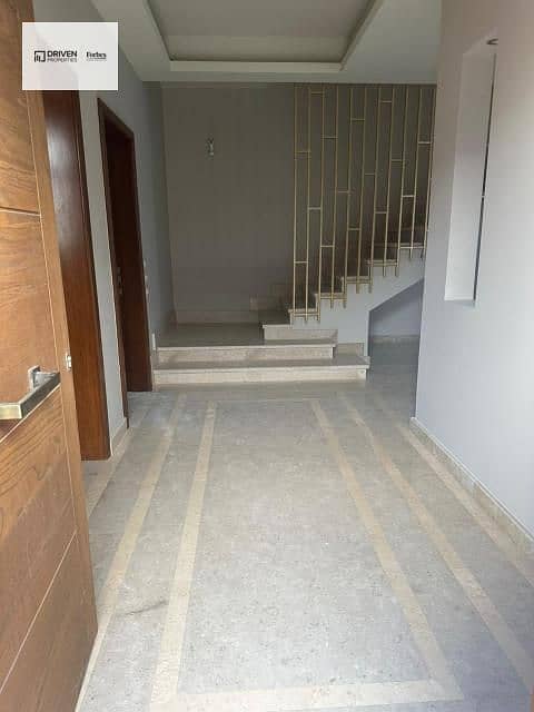 5 73110553-5c0f-476b-9205-ba2d7a4d205d. jfif. jpg