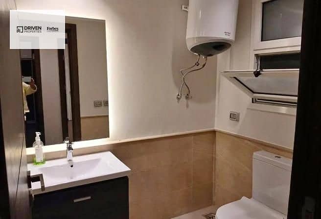 8 8387118-b1268o. jpg