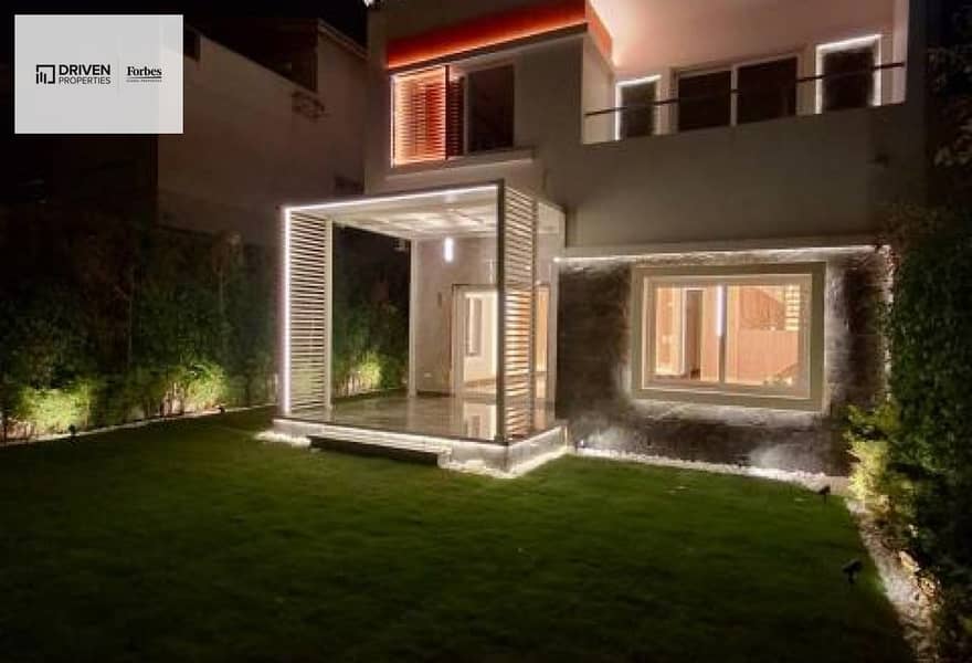 7 b85fc683-0e54-4052-a210-72e6c4934bd7. jpg