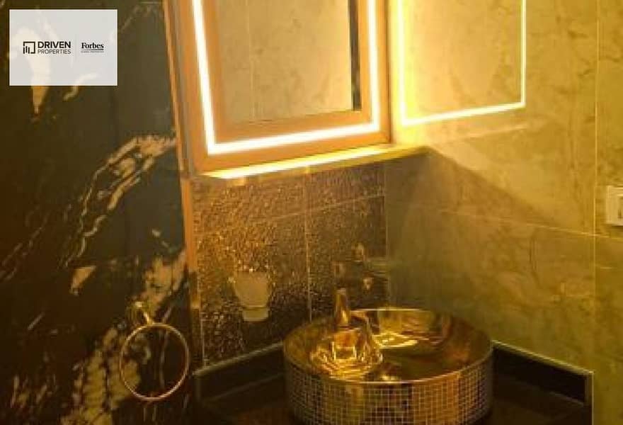 12 d9f73659-b162-492e-8735-09c126b26eb7. jpg