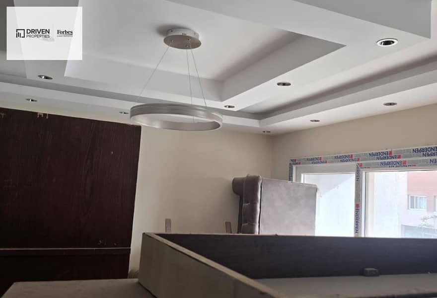 3 d7007c00-b4c6-4bc9-903b-54aee3b7a332. jpg