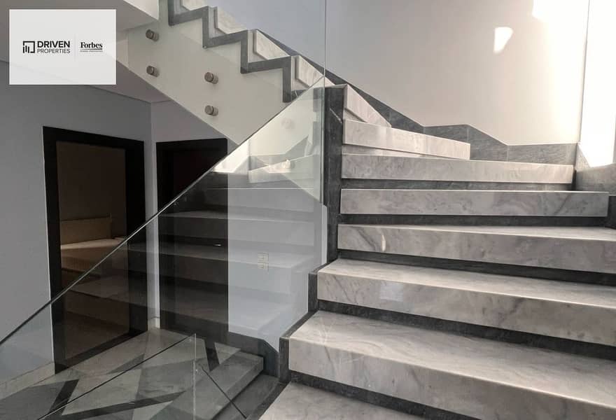 6 fe95d17d-fc7e-4ec0-b0d6-42d52f014e96. jpg