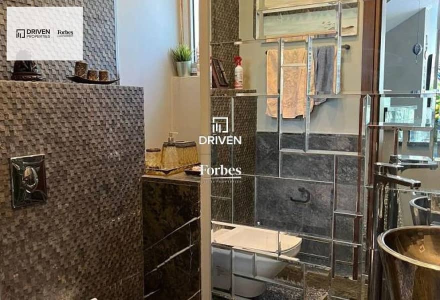 7 771ae6f8-6115-4b58-8a8c-2bebc62adb1a. jpg