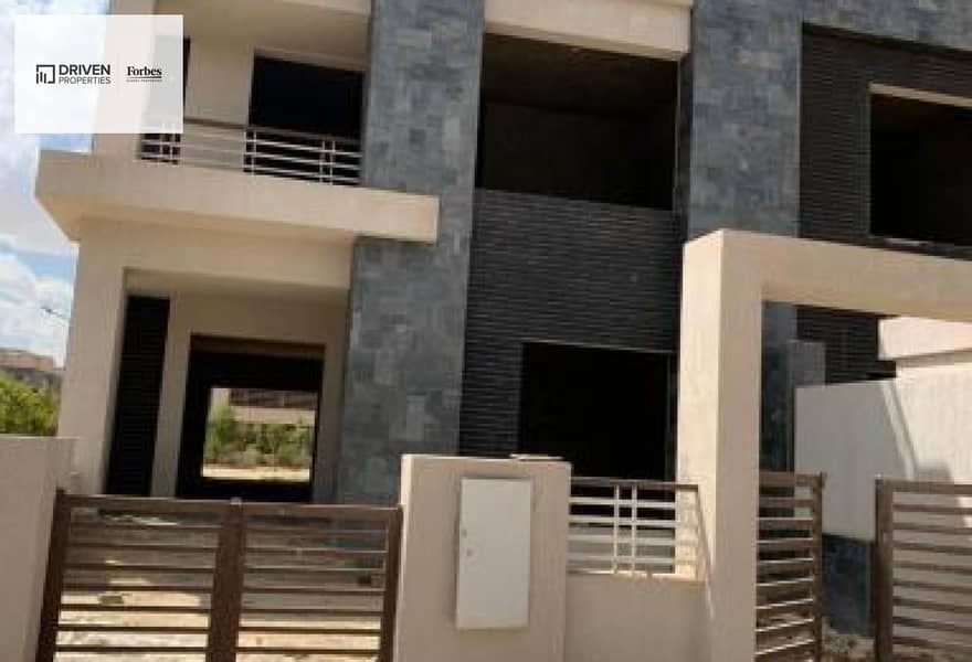 12 05949542-a93a-4cc7-a7f4-8facdaae694f. jpg