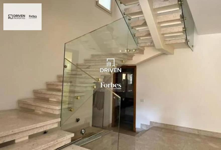 4 90d0beed-8c00-48d8-abe8-089598dd9f8e. jpg