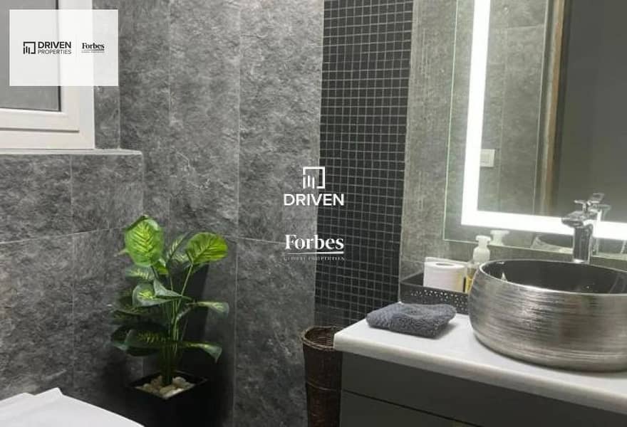 9 c561fcc3-fa08-492c-a721-0e2f626d3ba1. jpg