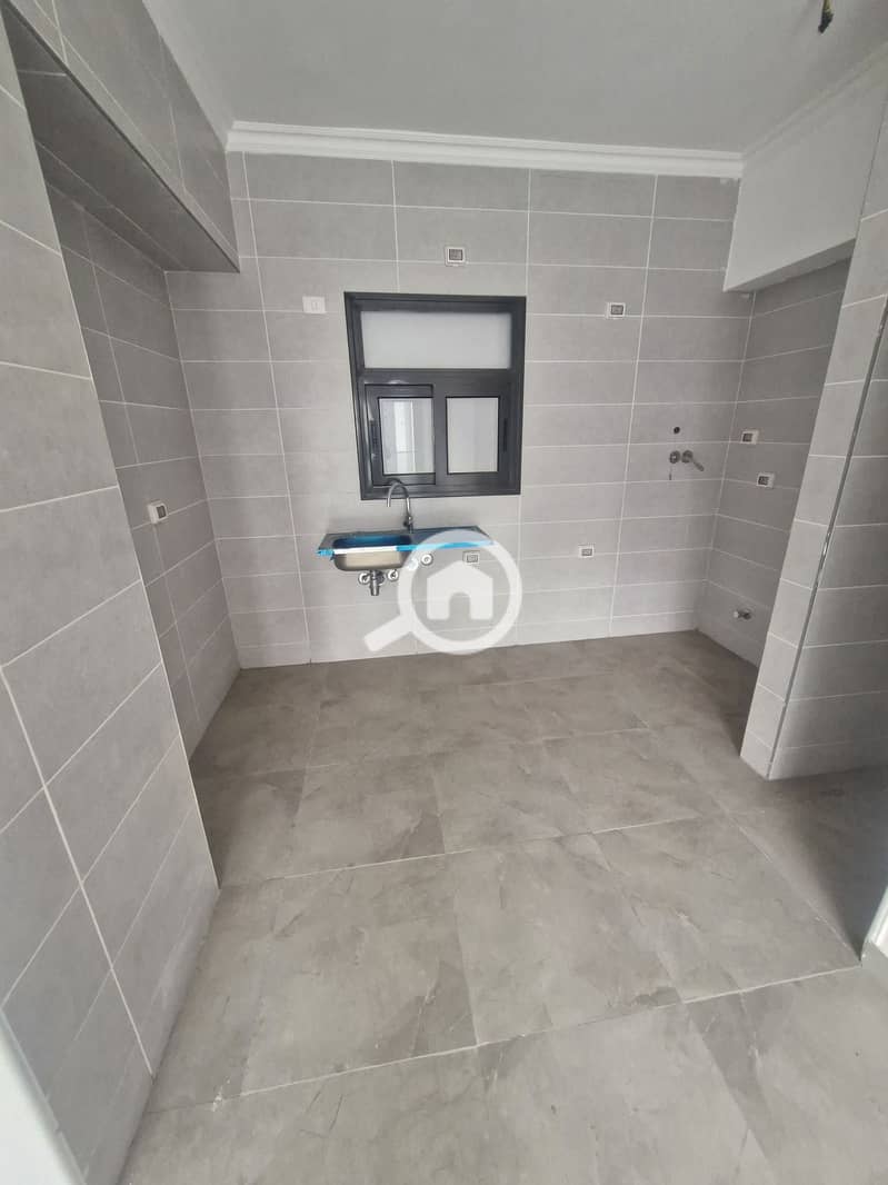 8 583338616_1554861232257853_7871762345845234162_n. jpg