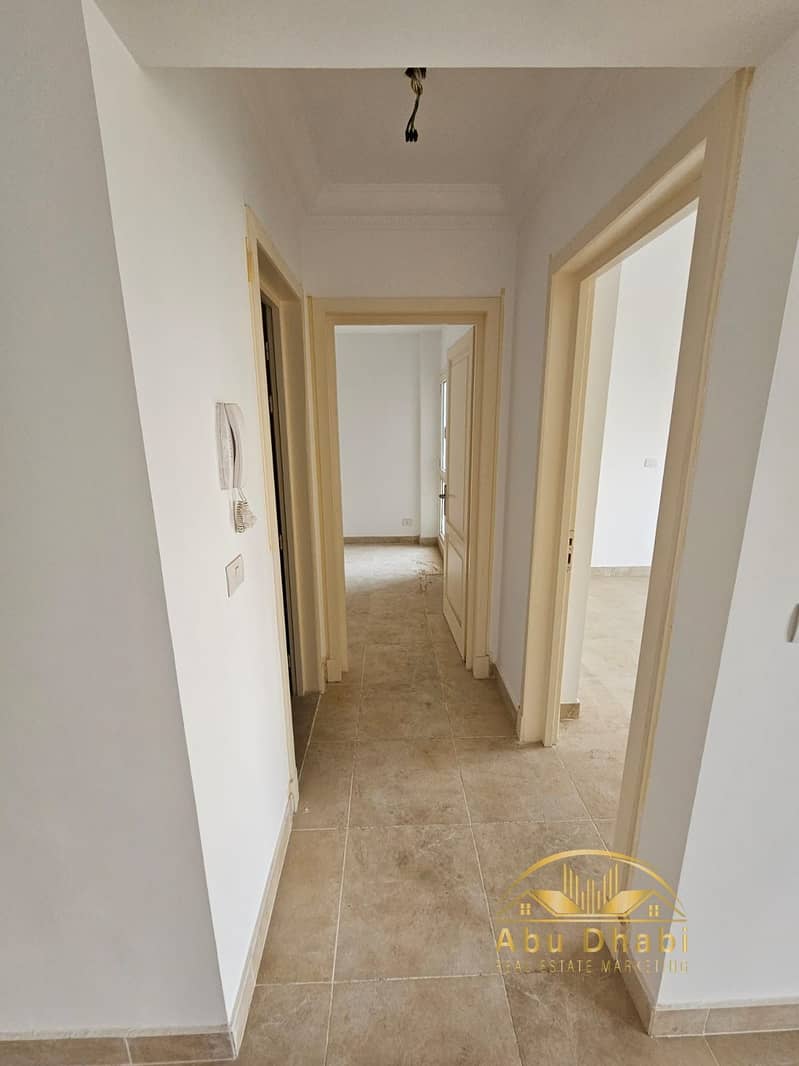 3 2ce8f627-ce4c-4542-b4f9-e1a25e843e39. jpg