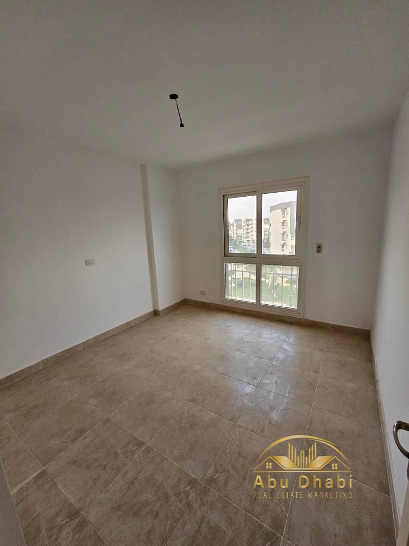 10 faf17680-e0a3-48b2-bcf0-d37f7138d902. jpg