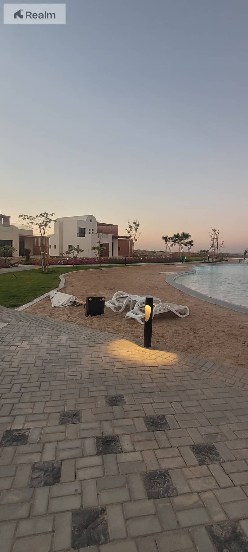 10 559721680_735683979503758_2006894999554347663_n. jpg