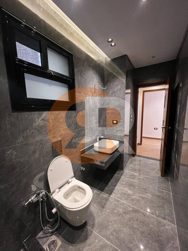 11 WhatsApp Image 2026-01-05 at 4.16. 45 PM (1). jpeg