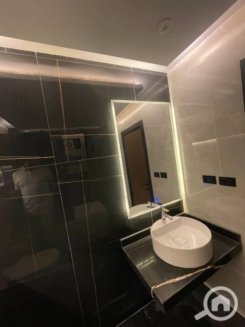 5 WhatsApp Image 2026-01-06 at 10.30. 40 AM (1). jpeg