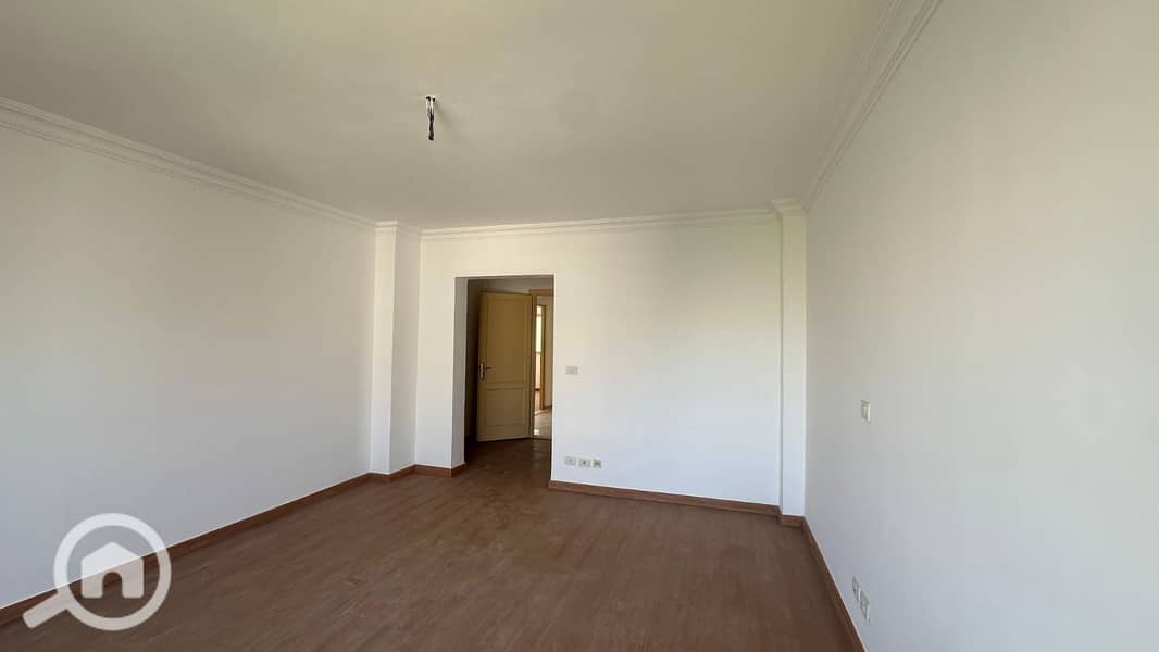 3 1e4763e5-3b98-4177-8e25-b6cfab8571bd. jpg