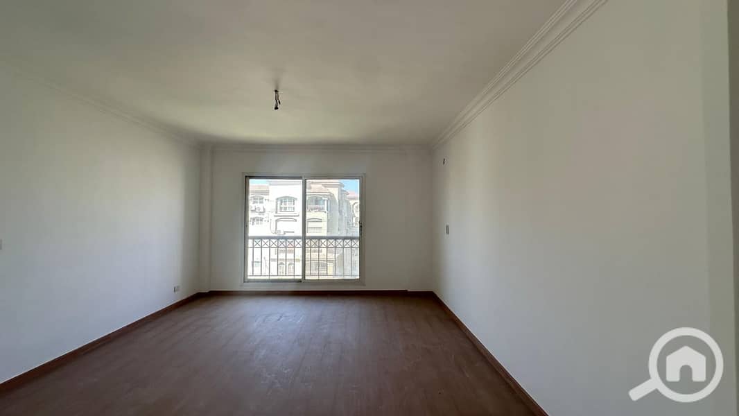 4 4addca2d-9281-470c-b6fa-64c3dd1ab6bf. jpg