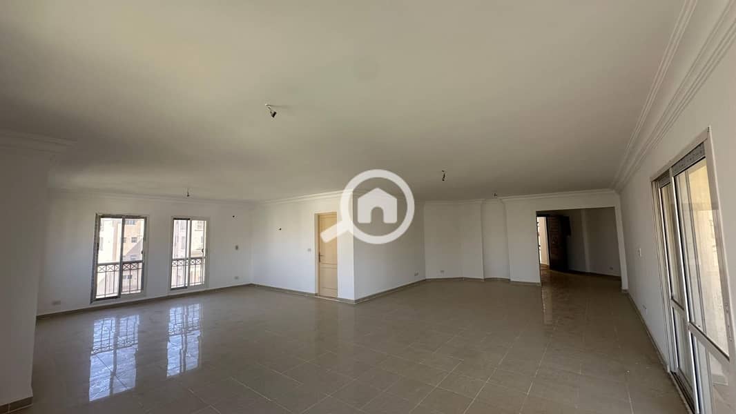 10 fe78bd3e-e1fa-493b-b6f5-f1d27d7a5c22. jpg