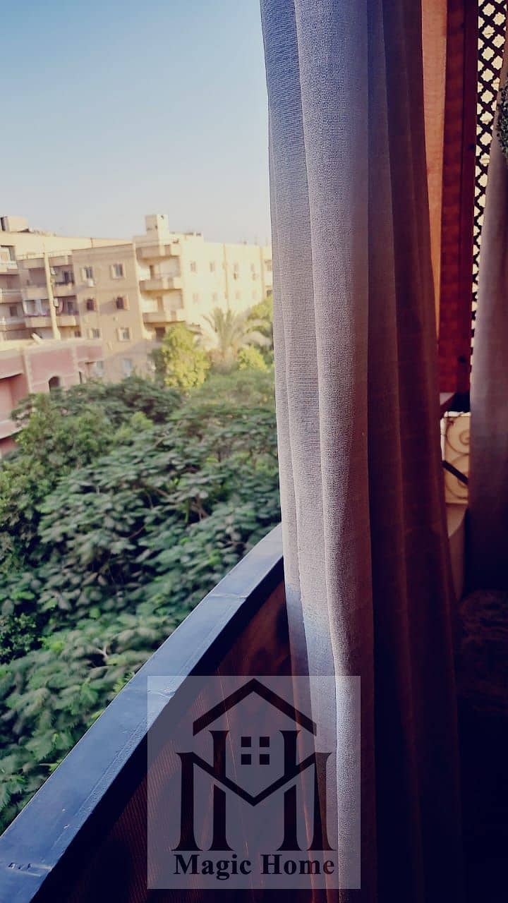 12 f56153b8-a3a4-42d7-99e8-1c02ad6835af. jpg