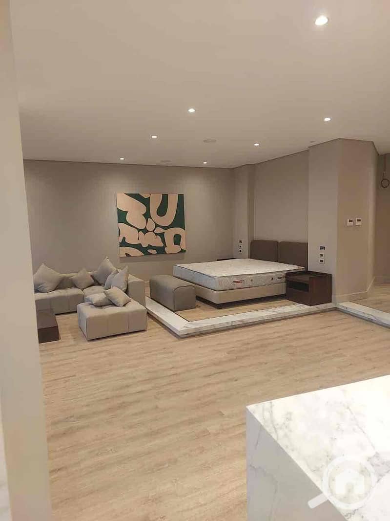 5 630b20d5-c191-4f2b-af39-e44e38d93634. jpg