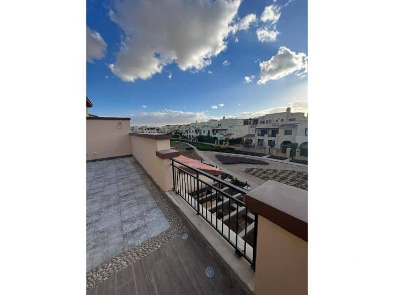 2 3efafdab-52ac-4e79-a229-fdd252e5b62c. jpg