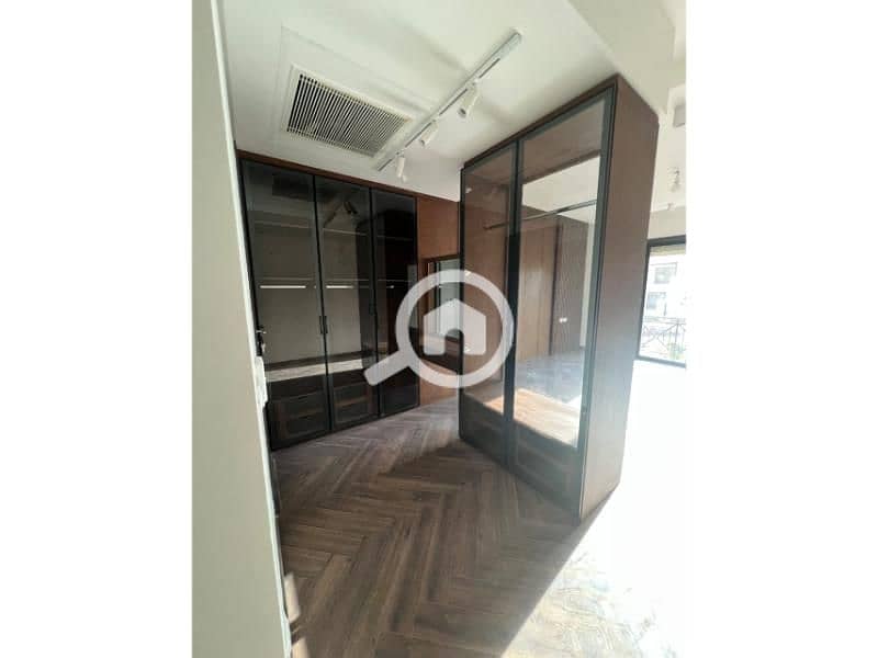 3 8bece301-7ba8-430b-83a2-317d607290aa. jpg