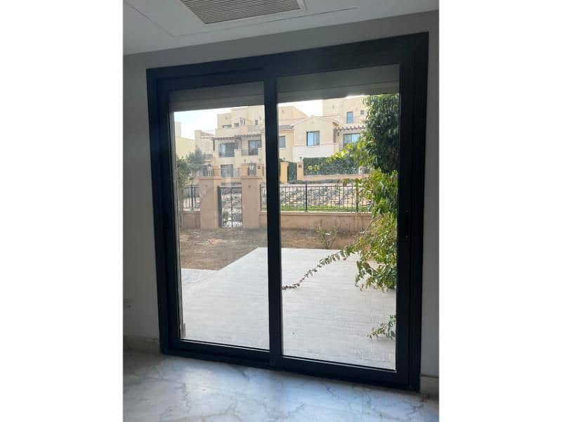 11 54061003-e0ee-4b6d-92ae-4f3b795ce987. jpg