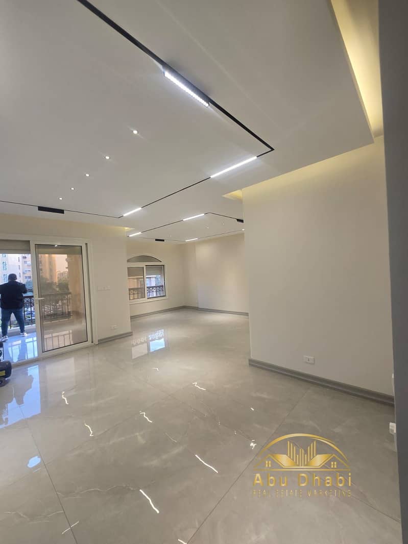 6 deb57bac-7e22-419a-ac03-9e2f3f4ed7a1. jpg