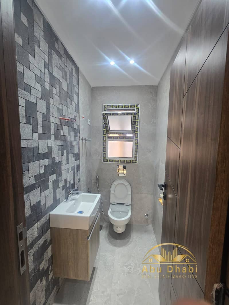 10 cbe3948d-9dc4-4bde-8303-390630a36ed0. jpg