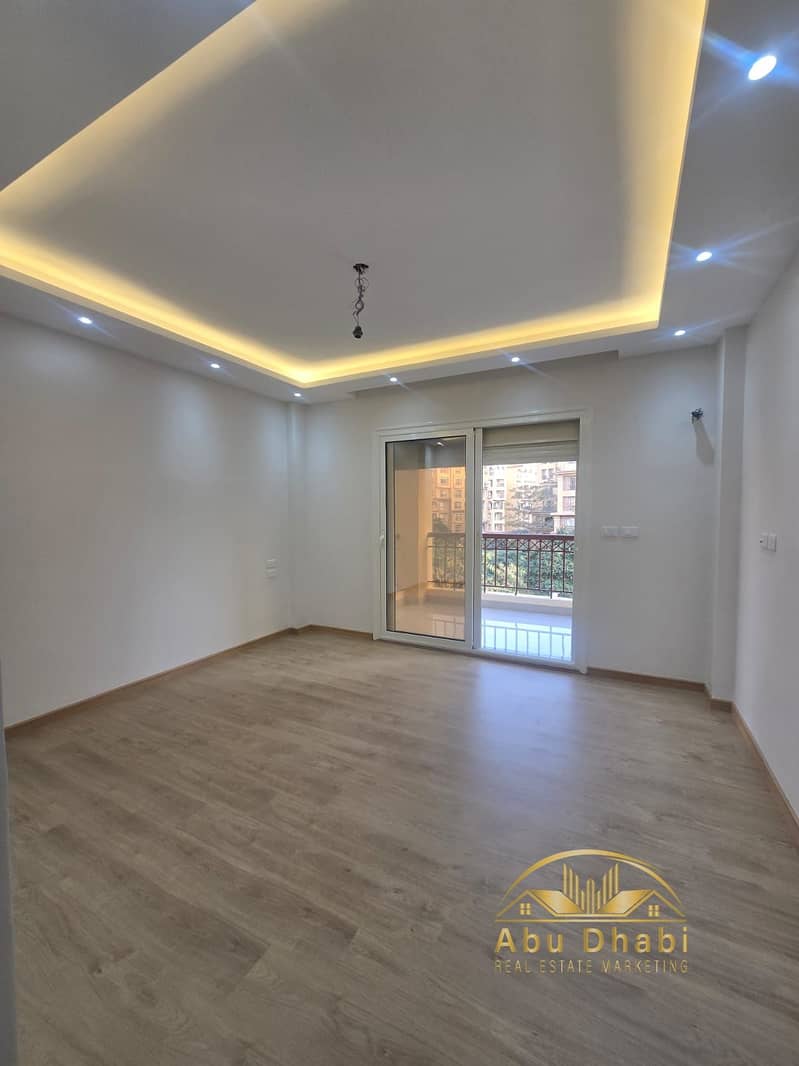 15 0bfd1180-306b-4c51-b30a-db408e605249. jpg