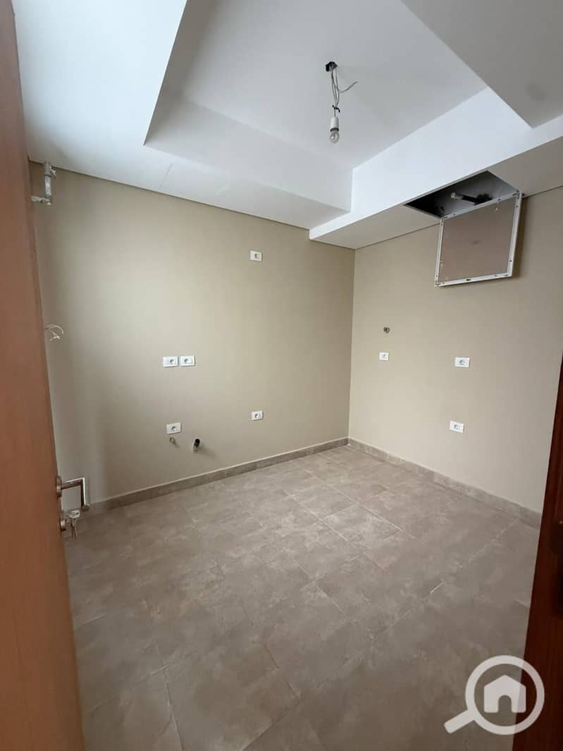 6 WhatsApp Image 2026-01-05 at 8.08. 45 PM (1). jpeg