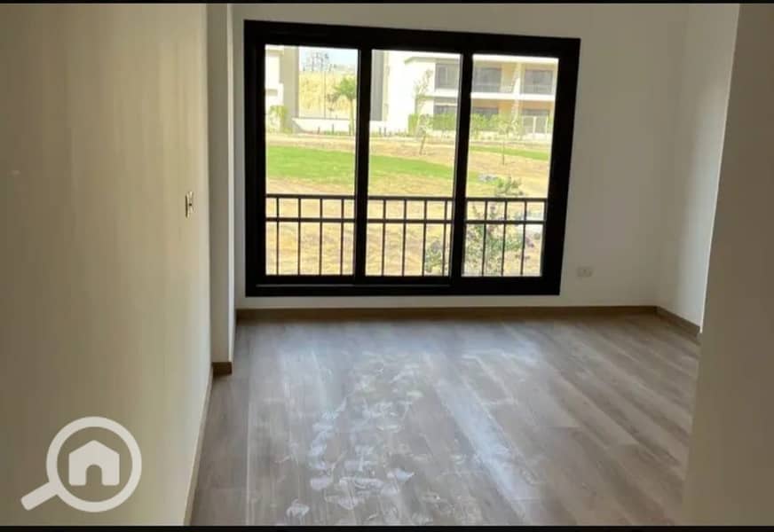 4 47e4d79b-521f-4cfc-bf6a-a4dd34e280de. jpeg