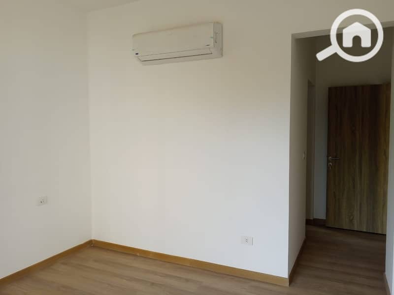 9 778542d3-d280-4635-a7ee-745496ad7c8f. jpeg