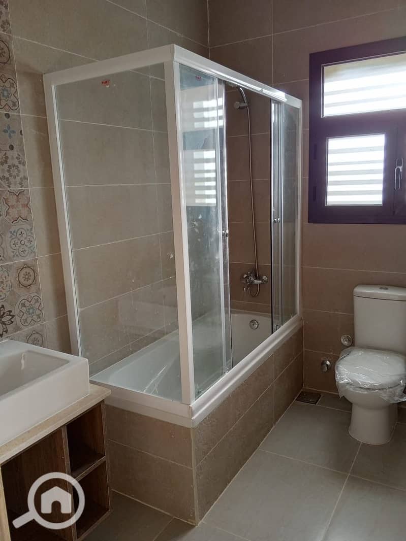 11 19ea25e3-b351-4369-b3ff-7a04ee168707. jpeg