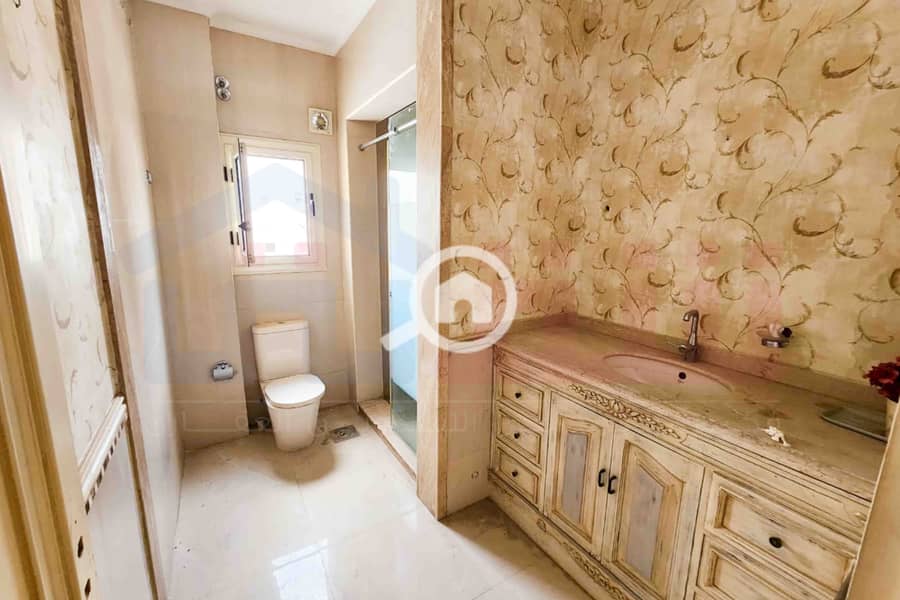 11 WhatsApp Image 2025-11-26 at 17.08. 15. jpg