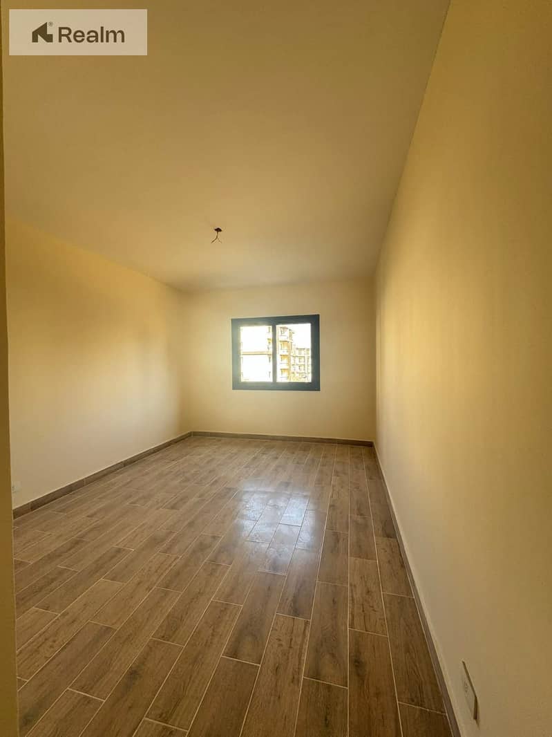 6 WhatsApp Image 2026-01-05 at 1.57. 33 PM. jpeg