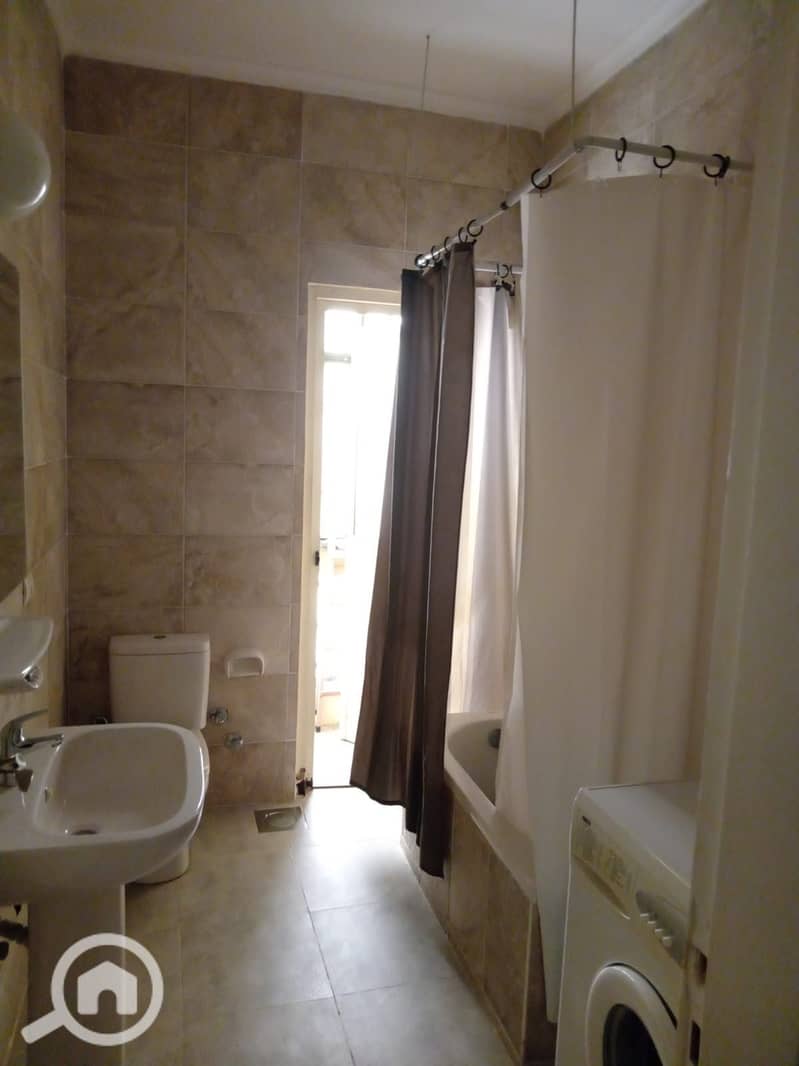 7 942db5b7-58aa-480c-a1e8-a496359dda2a. jpeg