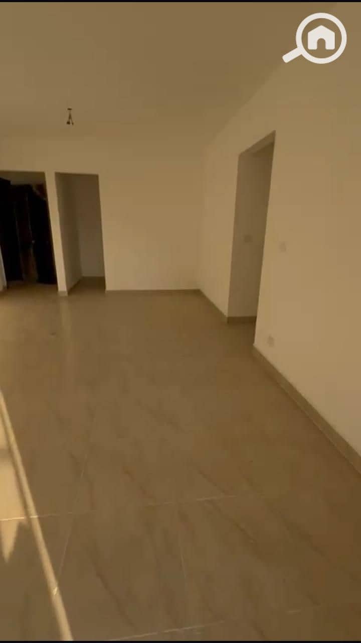 2 391b07bf-ae0d-4db3-bb53-90bf3bec4947. jpeg