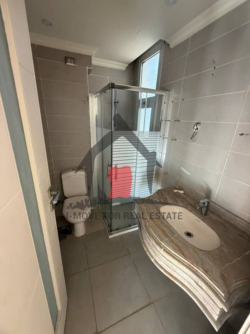 9 bb9c734e-56b8-43b4-aeb8-a12097317b75. jpg