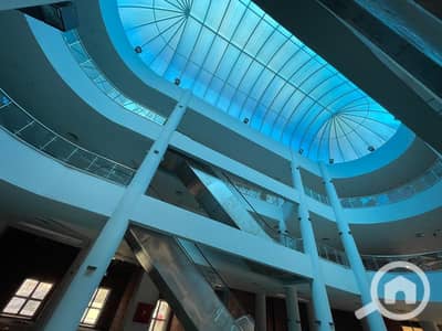 محلات تجارية  للايجار في الشيخ زايد، الجيزة - IMG-20251012-WA0234. jpg