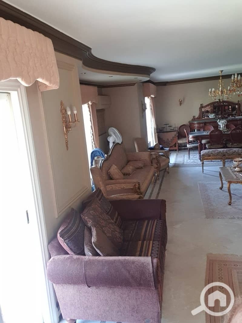 10 d25653ec-ccc6-41ee-b475-d57f4b68ef69. jpg