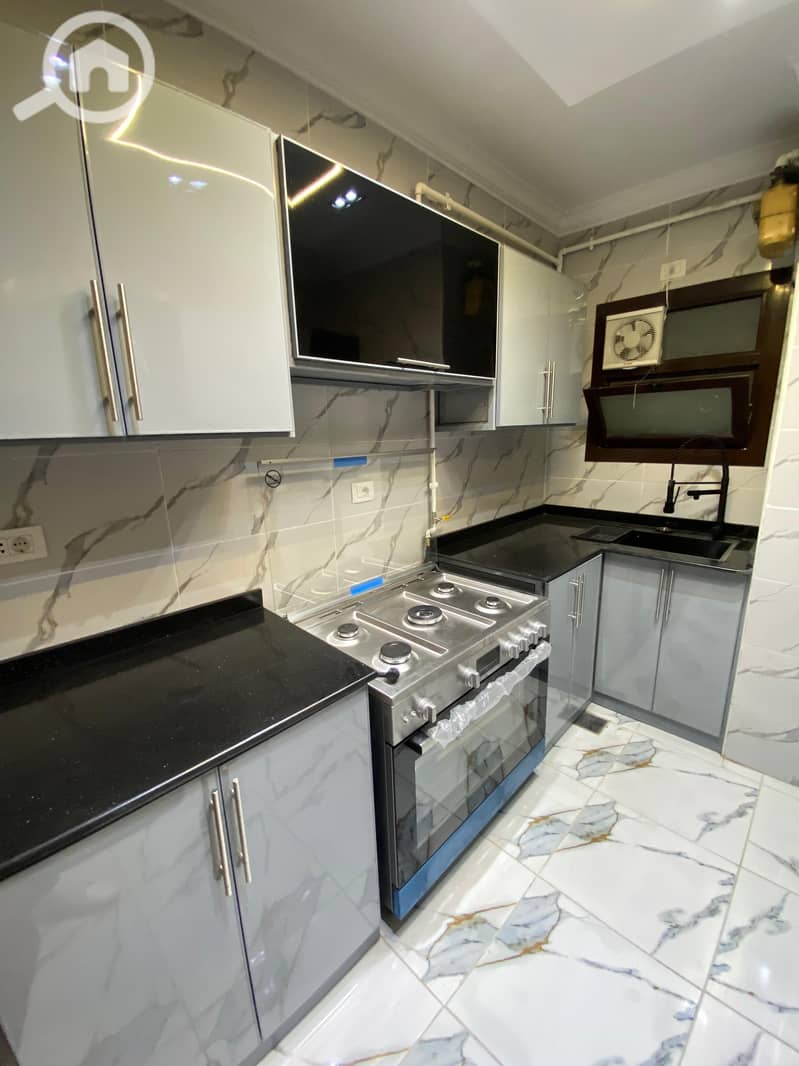 6 93e4b395-c82f-4043-a5c9-d98234f60b36. jpg