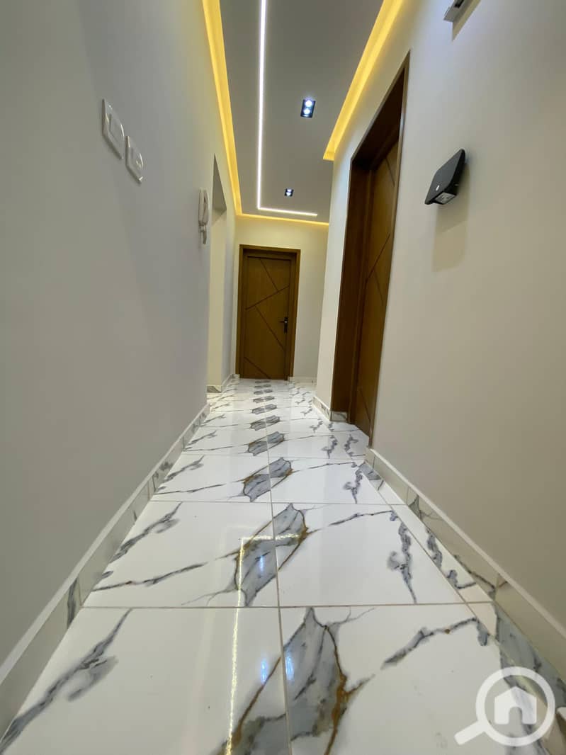 13 c85356c1-1dfd-4534-b35a-b2edbff3bfd6. jpg