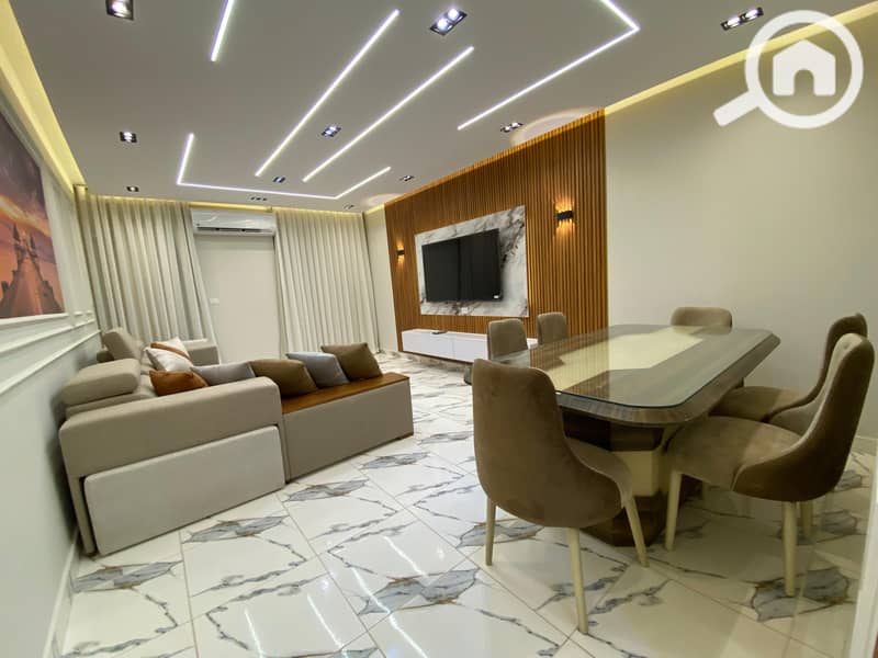 15 ec0d532d-a9a4-4731-ab3a-f6258475d5db. jpg