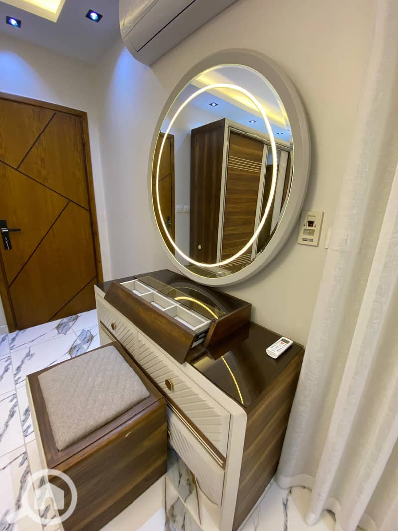 17 fadb401b-f90a-4d7f-a3d7-7167f8bcdd22. jpg