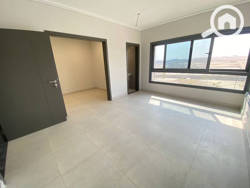 3 WhatsApp Image 2026-01-05 at 11.54. 46 PM (1). jpeg